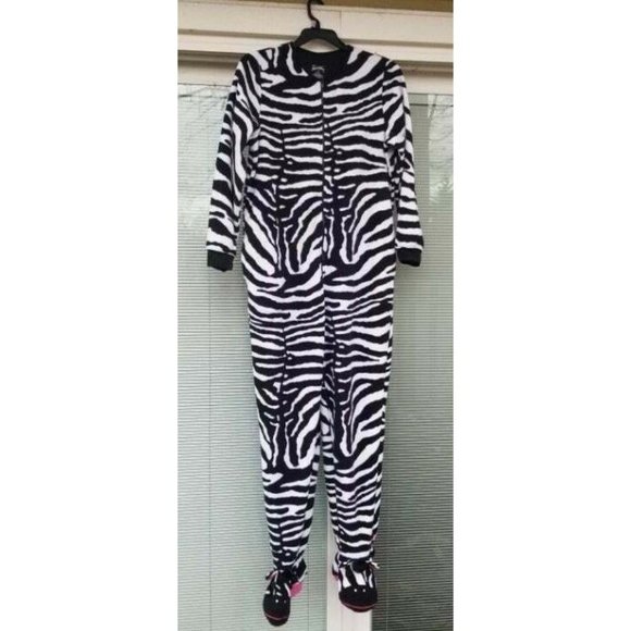Nick and Nora Zebra Sleeper Footed Pajamas M - Picture 1 of 5